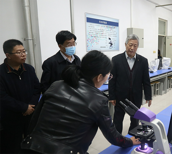 河北亚洲成人在线一二三四五六区 召开老年健康与医养结合专题研讨会 第 8 张