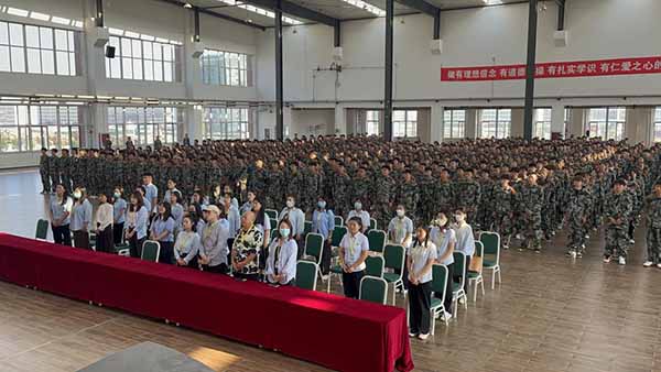 扬帆起航—艺术学院2023级新生见面会顺利召开 第 3 张