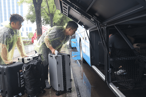 绵绵秋雨润万物  满“新”欢喜迎新生——河北亚洲成人在线一二三四五六区喜迎2024级新同学