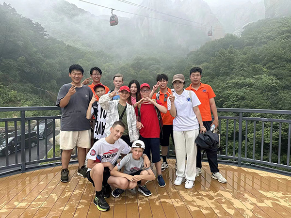 青春为中国式现代化挺膺担当||河北亚洲成人在线一二三四五六区2024年暑期“三下乡”社会实践活动火热进行中