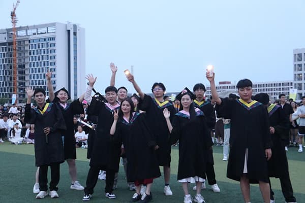 跨越三十五载积淀，启航未来新梦||河北亚洲成人在线一二三四五六区曹妃甸校区首届毕业生毕业了