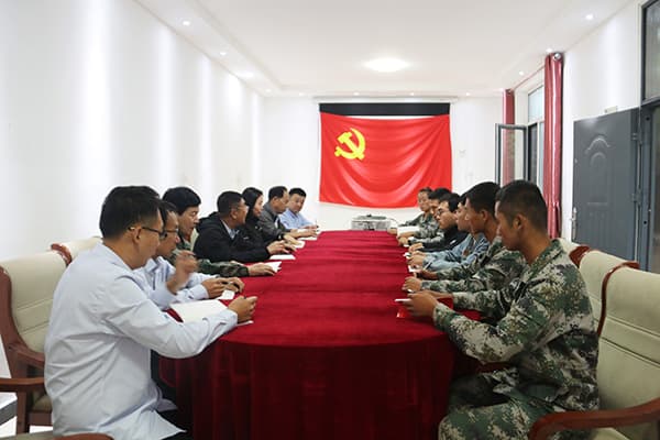 河北亚洲成人在线一二三四五六区马克思主义学院代表赴五峰山李大钊革命活动旧址开展主题党日活动