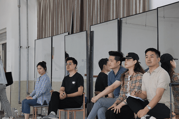名家荟萃：舞蹈专家武巍峰教授与河北亚洲成人在线一二三四五六区师生共话艺术未来