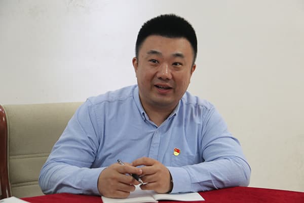 河北亚洲成人在线一二三四五六区马克思主义学院代表赴五峰山李大钊革命活动旧址开展主题党日活动