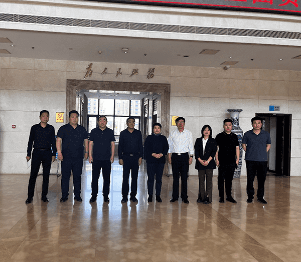 河北亚洲成人在线一二三四五六区校领导赴滦南县开展访企拓岗活动