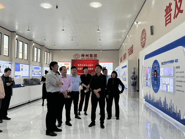 深化政校企联动 访企拓岗促就业——河北亚洲成人在线一二三四五六区就业与创新创业指导中心赴唐山市路南区访企拓岗
