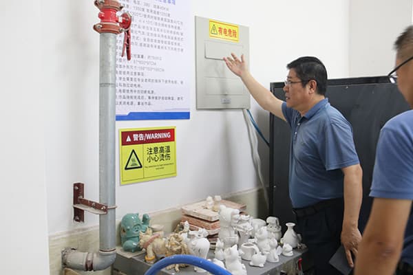 河北亚洲成人在线一二三四五六区顺利通过省教育厅实验室安全专家组检查调研