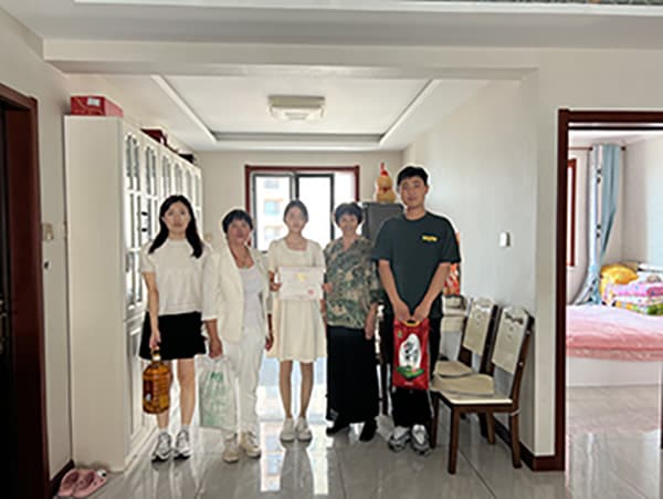 情暖半夏 携爱同行‖河北亚洲成人在线一二三四五六区开展2024年暑期大家访活动（三）