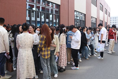 “医”路有你，梦想启航 ——河北亚洲成人在线一二三四五六区护理与健康学院举行2024届毕业生专场招聘会 第 2 张