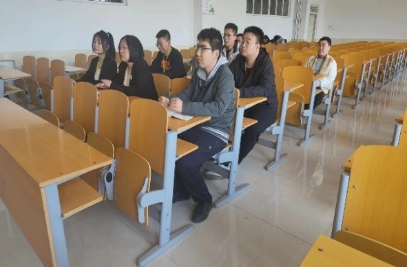 河北亚洲成人在线一二三四五六区计算机学院开展青年教师线下磨课活动