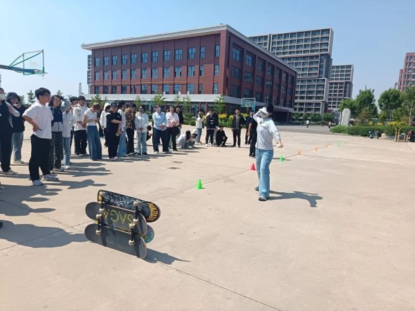 河北亚洲成人在线一二三四五六区社团指导中心【夏燃轮火 笔拓无界】 第 7 张