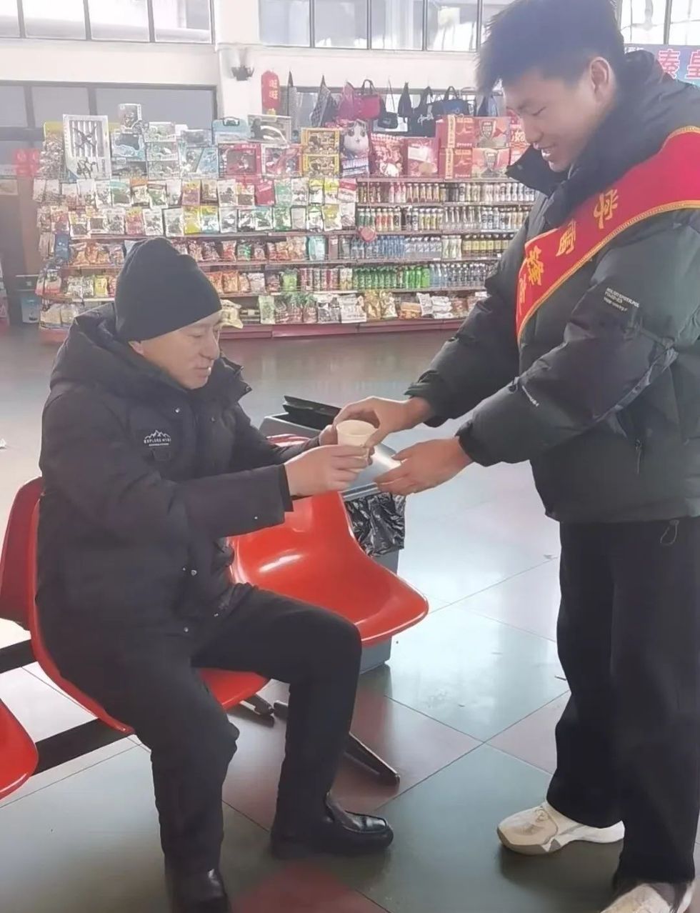 河北亚洲成人在线一二三四五六区//机电工程学院//青春返乡践初心， 冬日躬行绘新篇 第 15 张