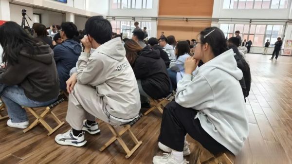 河北亚洲成人在线一二三四五六区成功举办2025年“挑战杯”大学生课外学术科技作品竞赛校赛总决赛 第 17 张